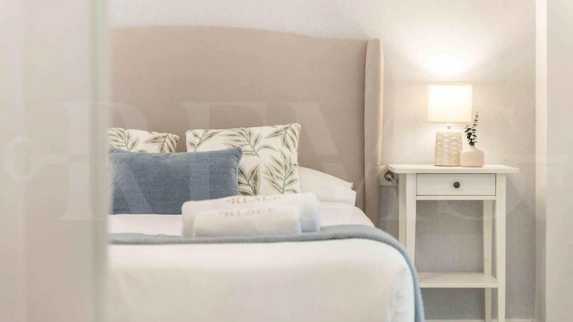 Cozy Apartment Near Plaza De La Merced By Rems Málaga
