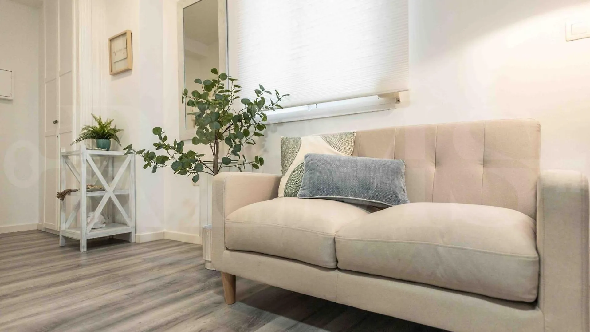 Cozy Apartment Near Plaza De La Merced By Rems Malaga 0*,